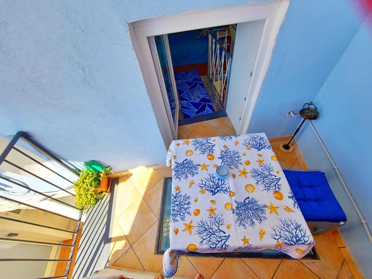 Apartamento Monolocale Azzurro Procida Exterior foto