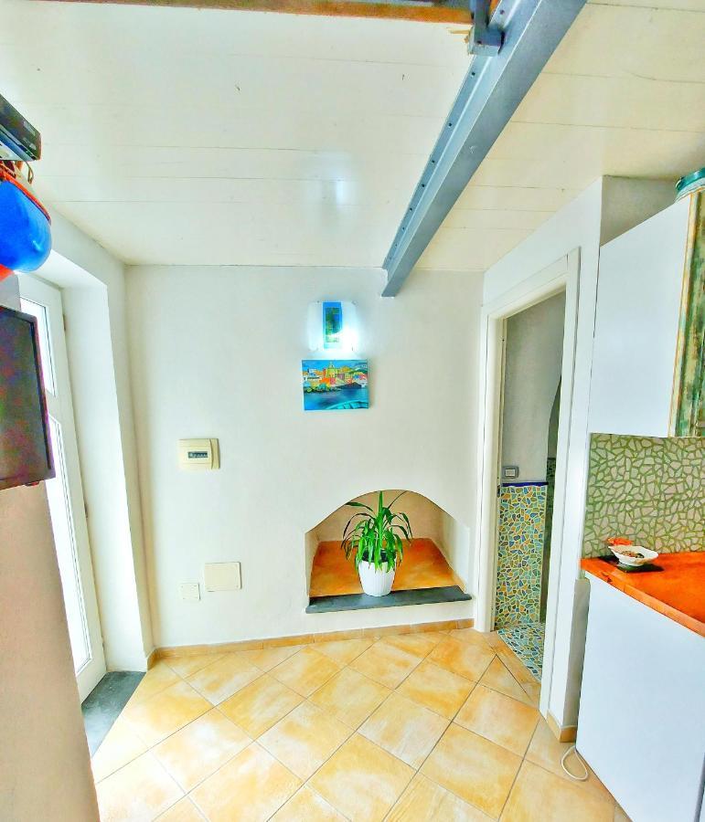 Apartamento Monolocale Azzurro Procida Exterior foto